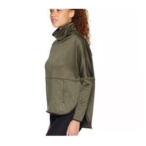North Face Women’s Slacker Poncho Size Small Medium Turtleneck Tunic Olive 070